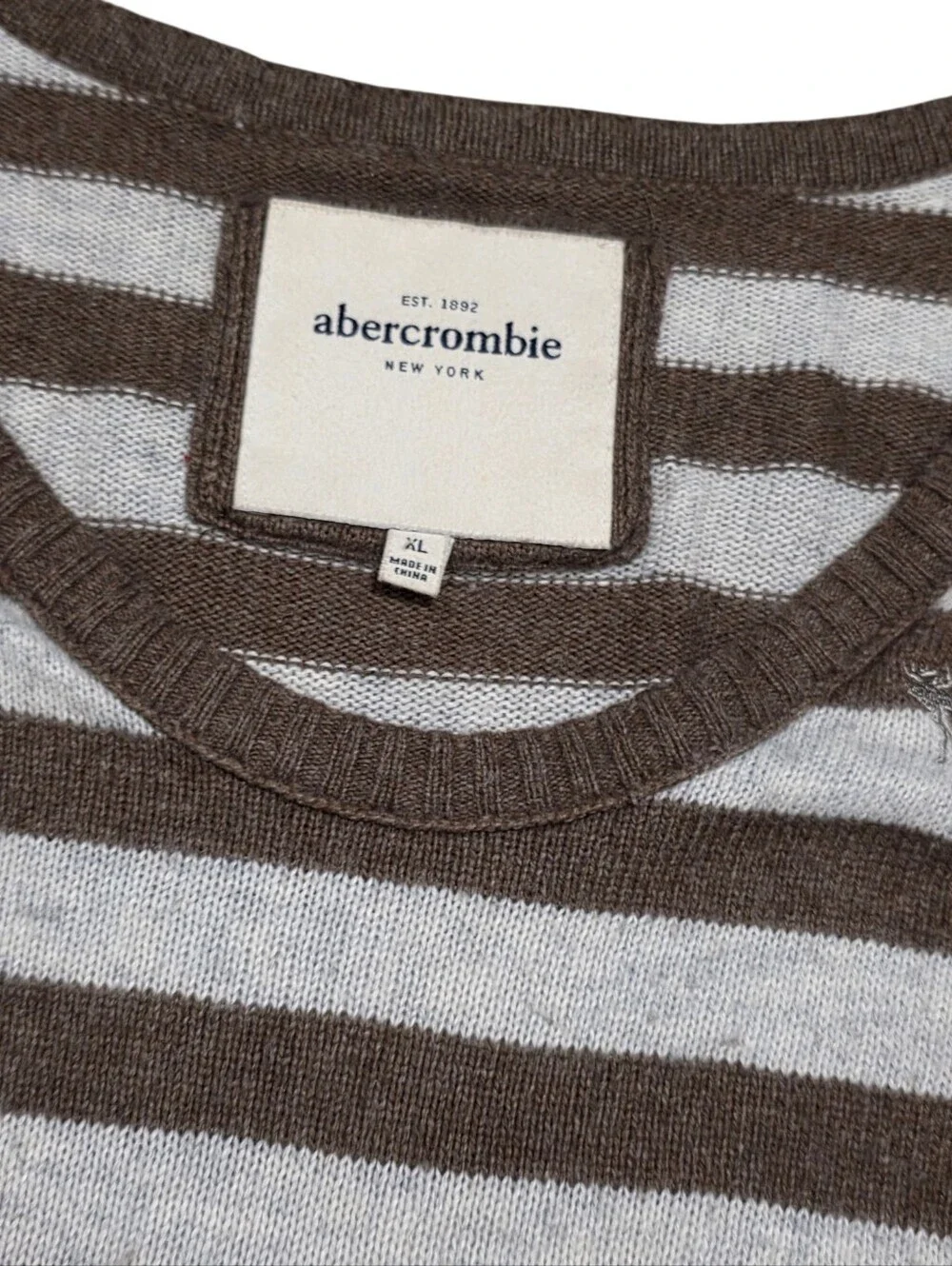 Abercrombie vintage grey and brown striped rabbit hair blend knit sweater - Picture 4 of 6